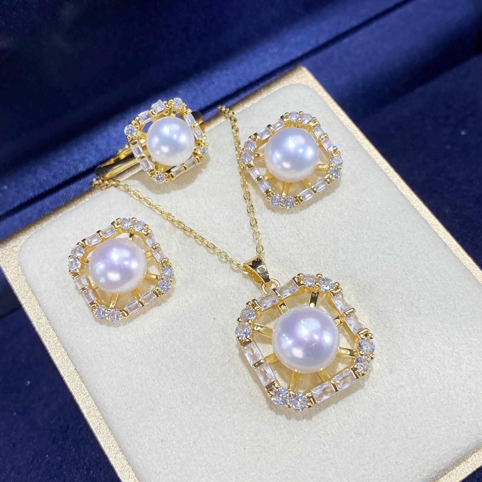 Square Zirconia White Freshwater Pearl Jewelry Set